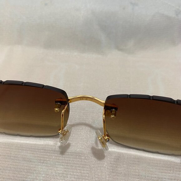 Cartier Classic Sunglasses With Brown Gradient Lenses And Petal Frames - Picture 6 of 8